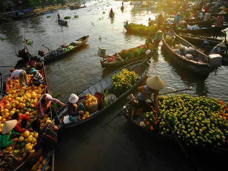 Vietnam tours 9 days Floating Market Mekong Delta.jpeg
